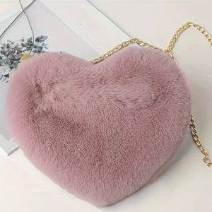 Sale ❤️ Fuzzy Mauve Pink Heart Purse w/Gold Chain Strap.